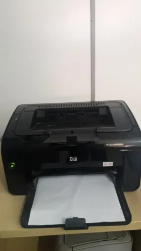 IMPRESSORA LASER HP P1102W  VLR: 900,00