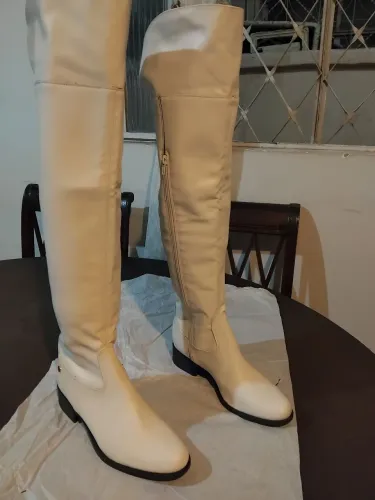 Vendo bota cano alto