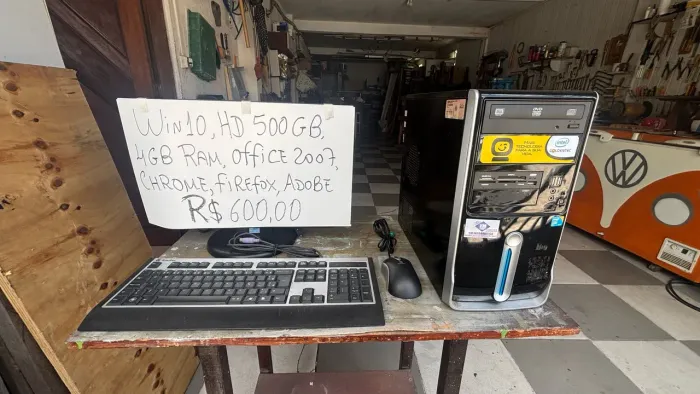 Computador de mesa + monitor + teclado e mouse
