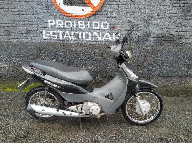 Biz 125 ES 2006 top