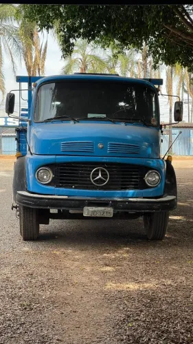 VENDE-SE CAMINHÃO 1113 M.BEZ/L