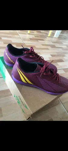 Chuteira futsal 