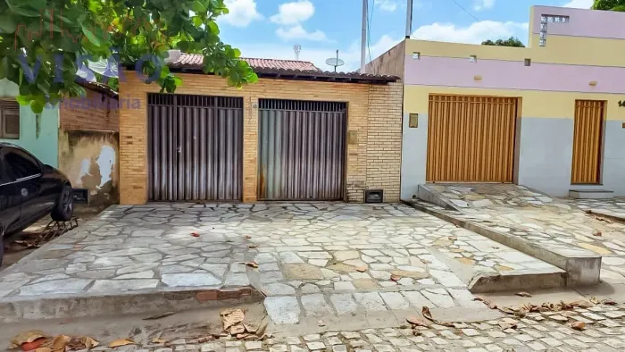Casa em Bom Jardim - Mossoró