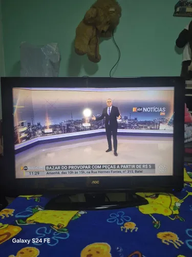 TV AOC 32" $300,00