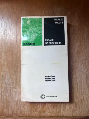 Livro Ensaios de Sociologia