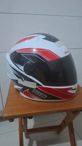 Capacete branco tamanho 60