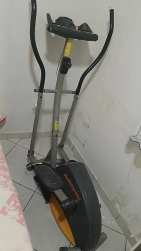 Esteira movimento pernas e braços
