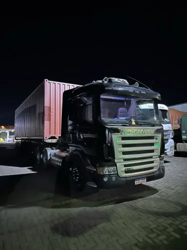 Vendo fh volvo/ Scania engatado ou só cavalo 
