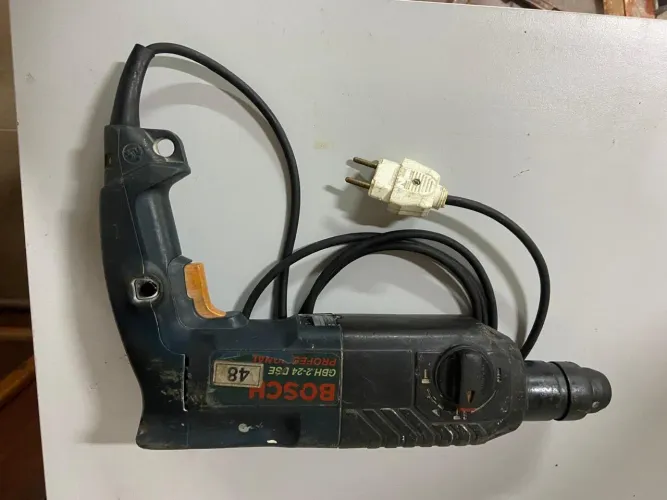 Furadeira martelete Bosch GBH 2-24 DSE profissional SDS + 9 brocas Vídeas SDS 8 a 25mm