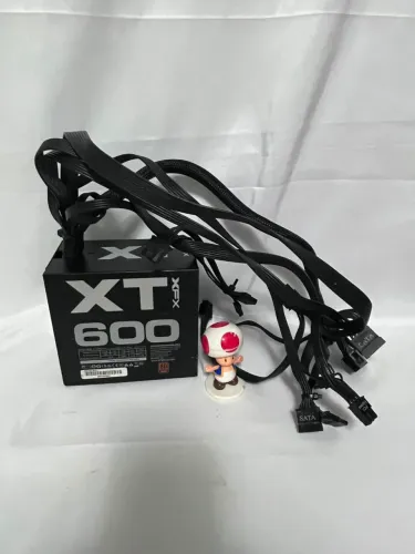 FONTE XFX DE 600 WATTS 