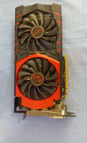Placa de vídeo MSI R9 380 2GB