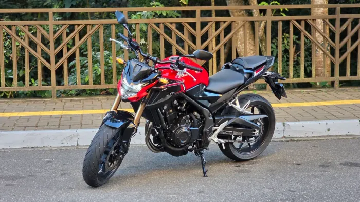 CB500F 2023 apenas 14.000 km
