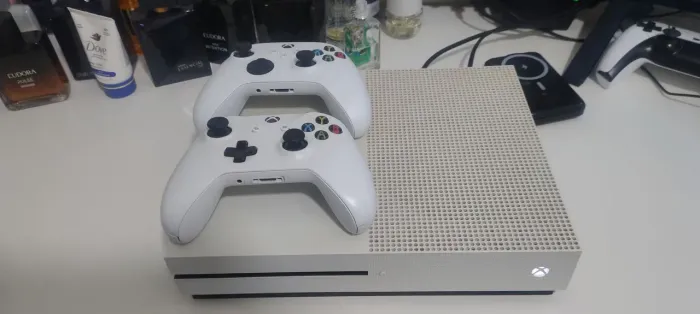 Xbox One S Novo