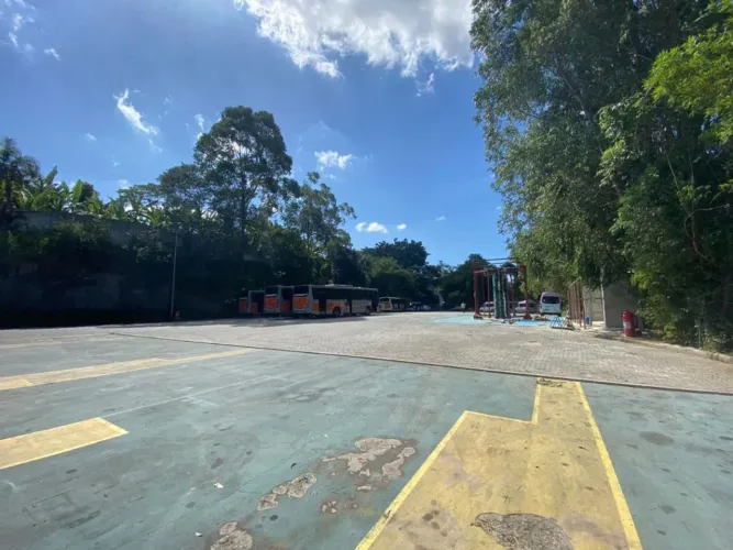 Terreno comercial para alugar 10.000 m² no ,Jardim D'Abril, São Paulo próximo à Rodovia Ra