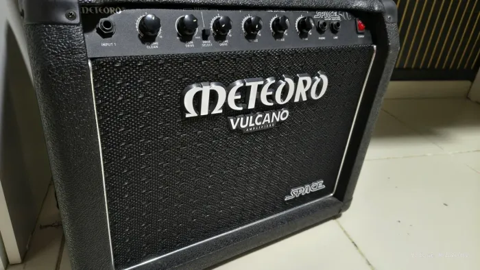 Amplificador Meteoro SPACE 50w