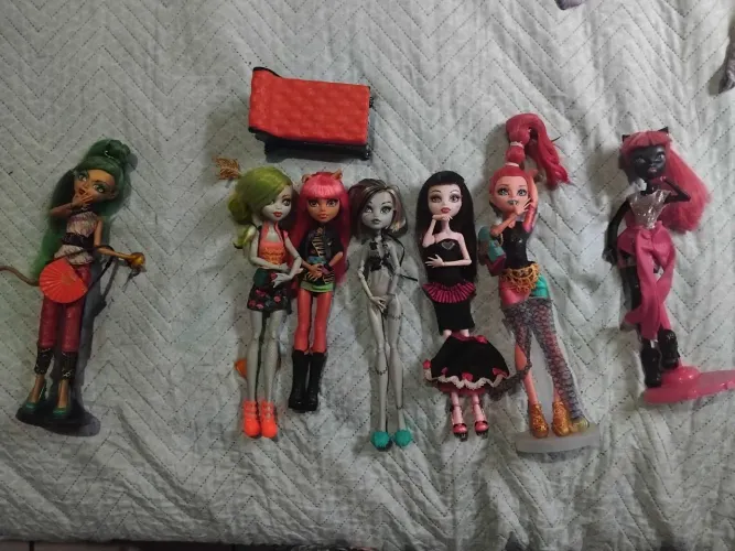 Lote Bonecas Monster High