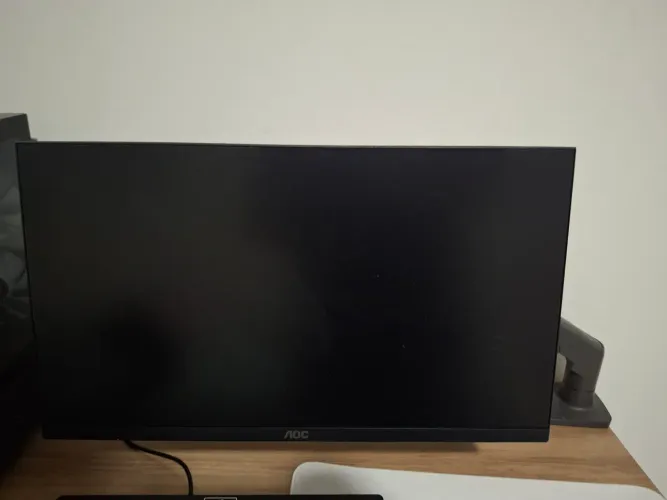 Monitor 120hz com suporte articulado