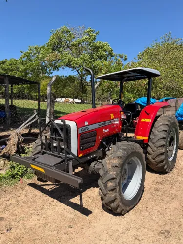 Trator Massey Ferguson 5285 4x4 2003