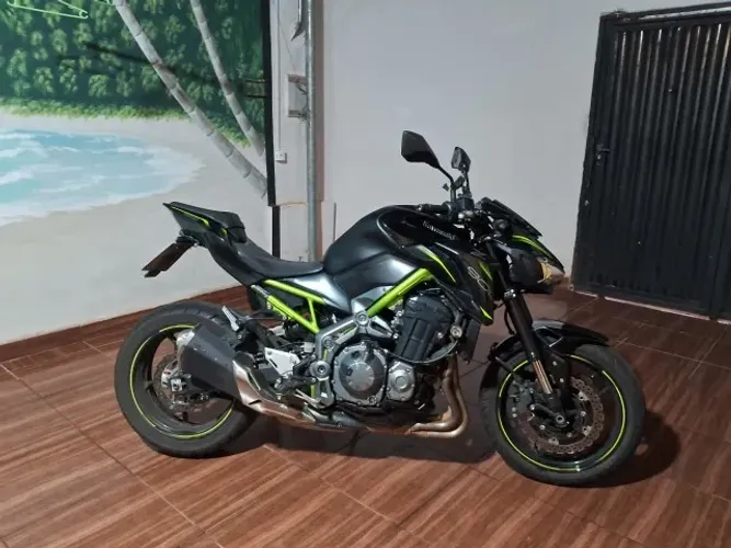 KAWASAKI Z 900