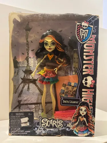 Skelita Calaveras Scaris (A Cidade sem Luz) (G1, 2012) Monster High