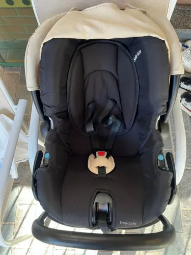 Bebê conforto + base ISOFIX Safety 1st Mobi