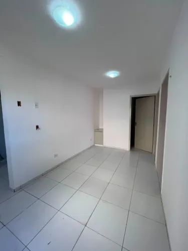 ALUGA-SE APARTAMENTO 2 QUARTOS TÉRREO - COND. ACONCHEGO