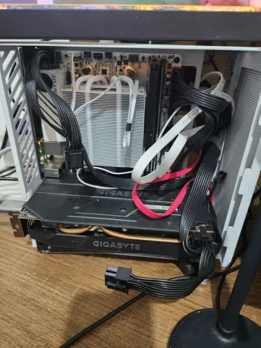 PC ITX RX 6500XT 24GB DDR4 RYZEN 7 2700