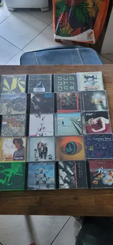 Cds novos e alguns lacrados de bandas alternativas