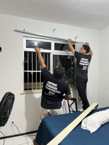 Montagem de cortinas e persianas
