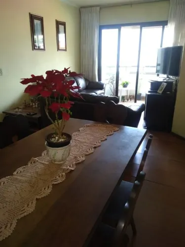 Apartamento à Venda em Chora Menino, São Paulo - SP