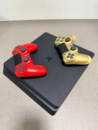 PlayStation 4 Slim