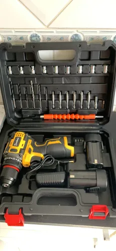 Parafusadeira/Furadeira Huahuo com motor brushless e mandril de aço