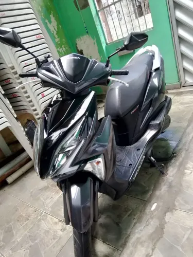 Elite 125 cinza top