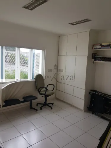 Comercial Ponto Comercial em São José dos Campos
