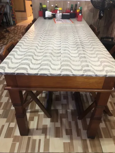 Mesa grande de madeira 