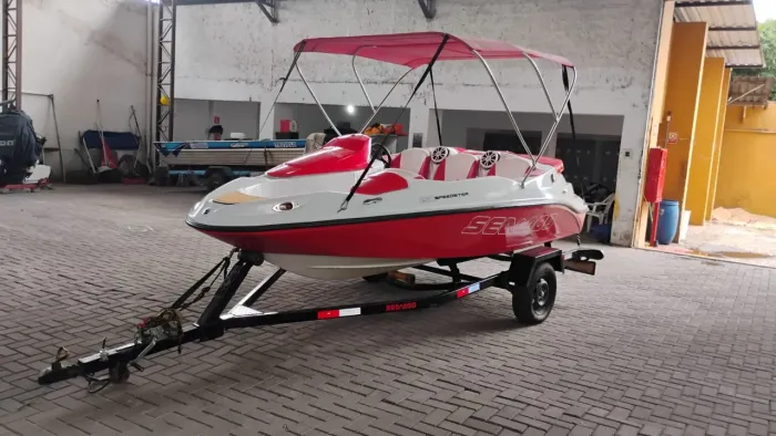 Jet boat seadoo speedster 255 HO