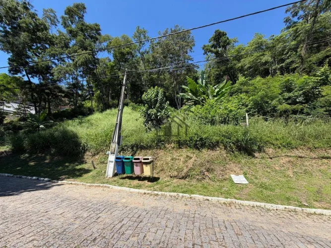 Terreno no Ubá Floresta, condomínio alto padrão, legalizado, documentado - Engenho do Mato