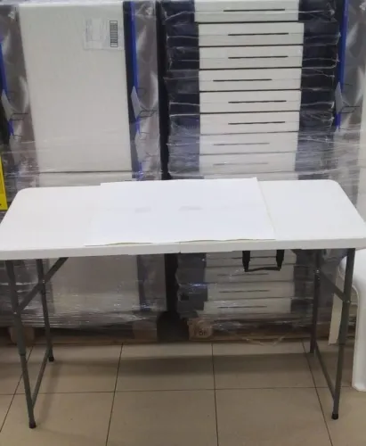 MESA DOBRÁVEL DE 1.22CM PEQUENA NOVO