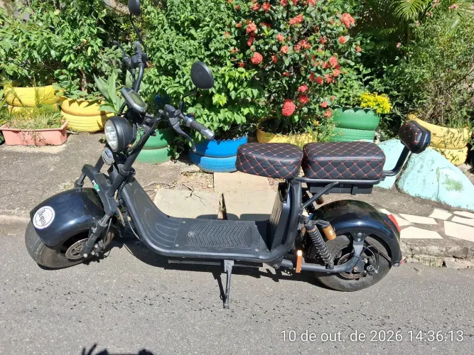 Scooter elétrica 2000 W 2 baterias.
