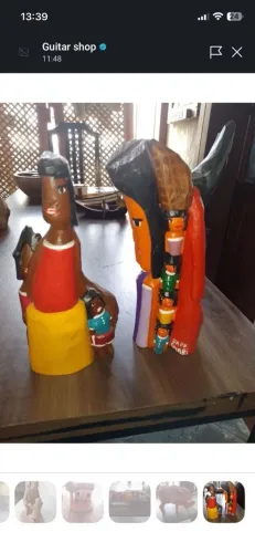 Escultura de madeira