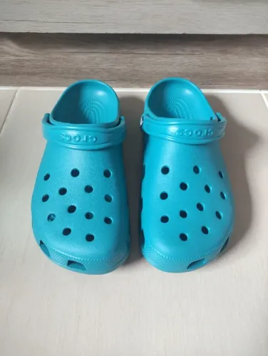 Crocs Classic Clog turbo teal - m11