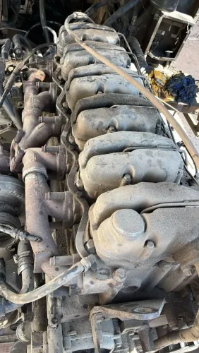 Motor Scania 124 ano 2002