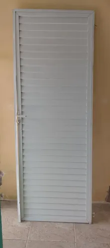 Porta em Alumínio