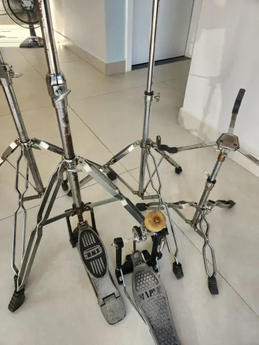 Kit de Ferragens de Bateria ( ñ sonor mapex ludwig dw rmv yamaha tama pearl odery nagano ?