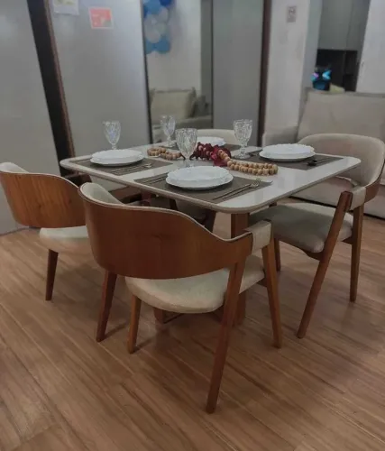 Mesa de Jantar 120x80cm Com 4 Cadeiras Poltronas 