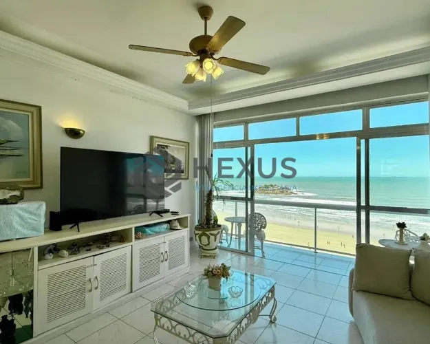 Apartamento frente mar com varanda vista mar nas Pitangueiras, Guarujá