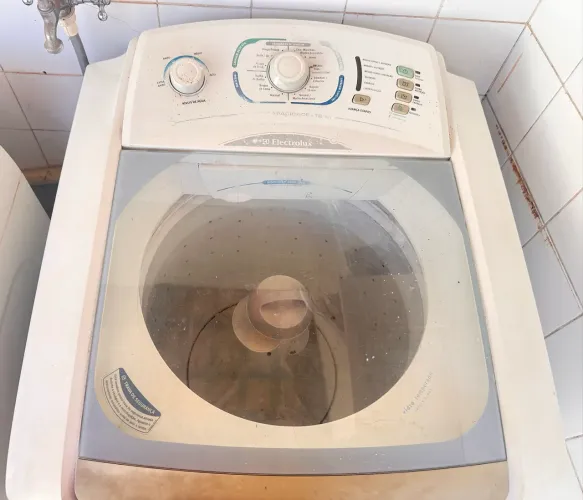 Máquina de lavar Electrolux 12 kg (defeito)
