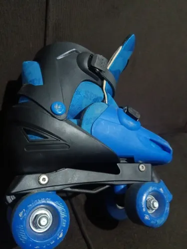 Patins Infantil Quad Regulável Azul (Tam 35 ao 38)