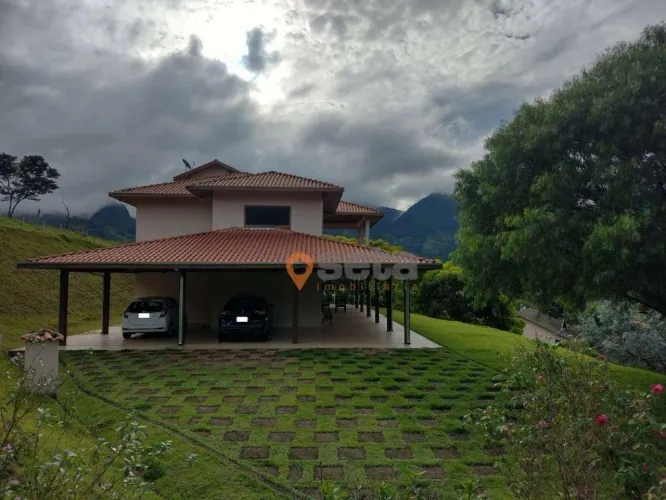 Casa com 5 dormitórios à venda, 300 m² por R$ 1.150.000,00 - Sertão do Canta Galo - Gonçal