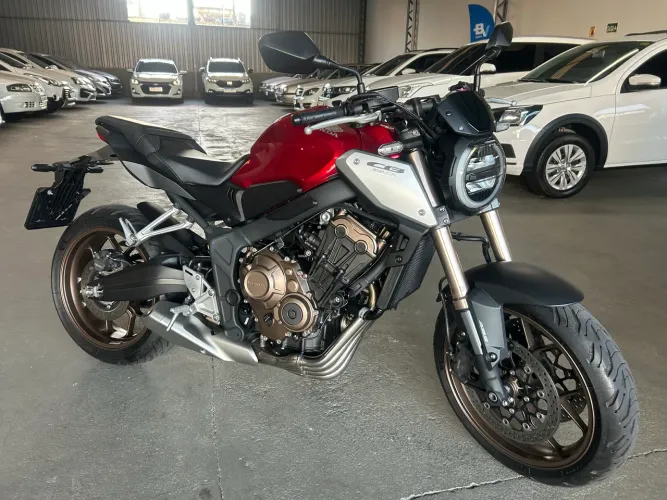 CB 650R ABS 2022 c/ 12.000 km